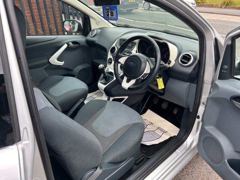 FORD KA