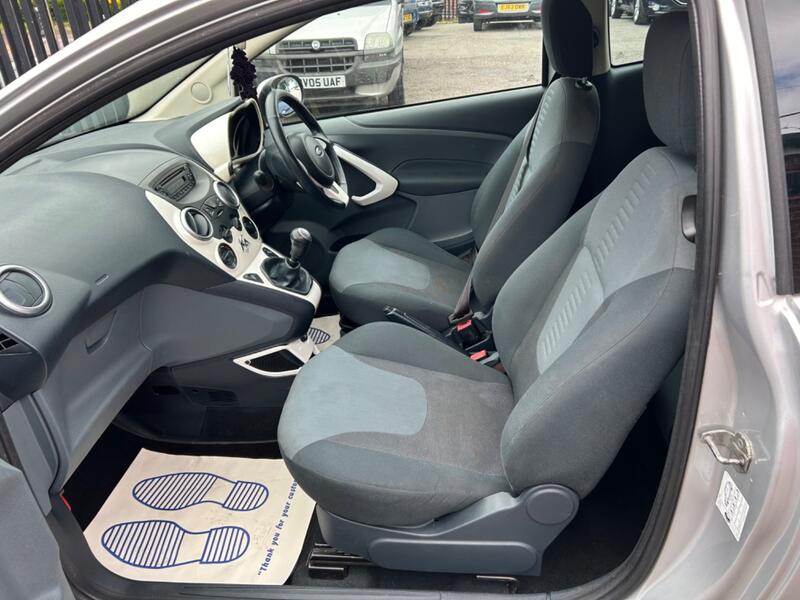FORD KA