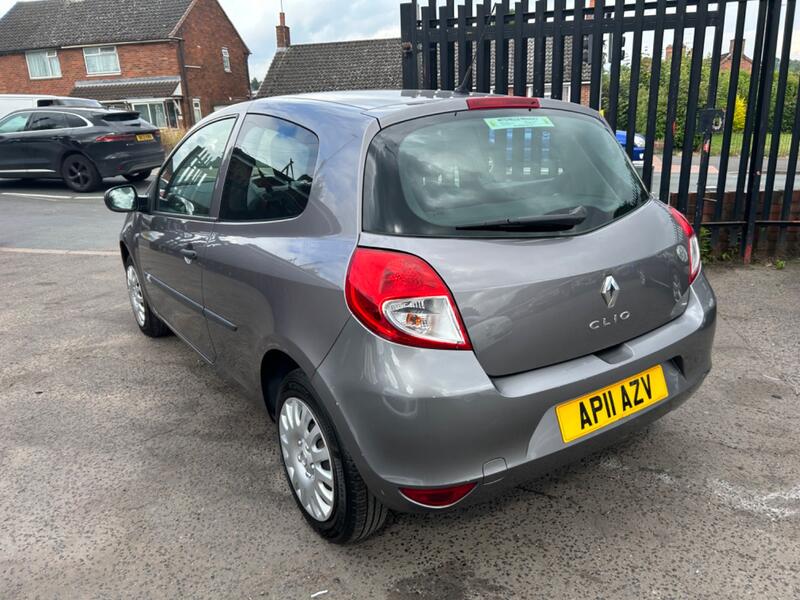 RENAULT CLIO