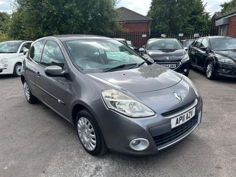 RENAULT CLIO