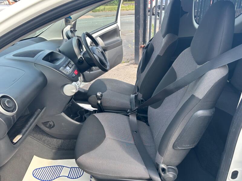 TOYOTA AYGO