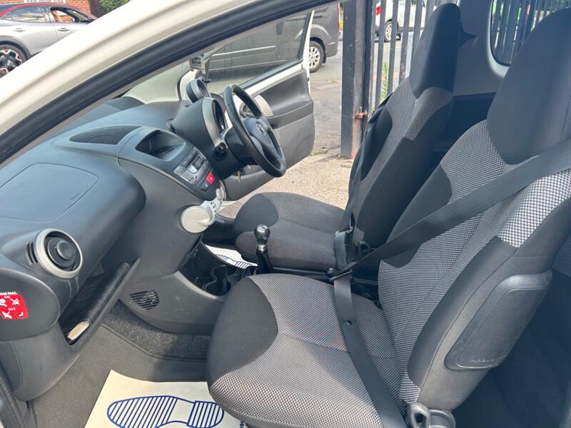 TOYOTA AYGO