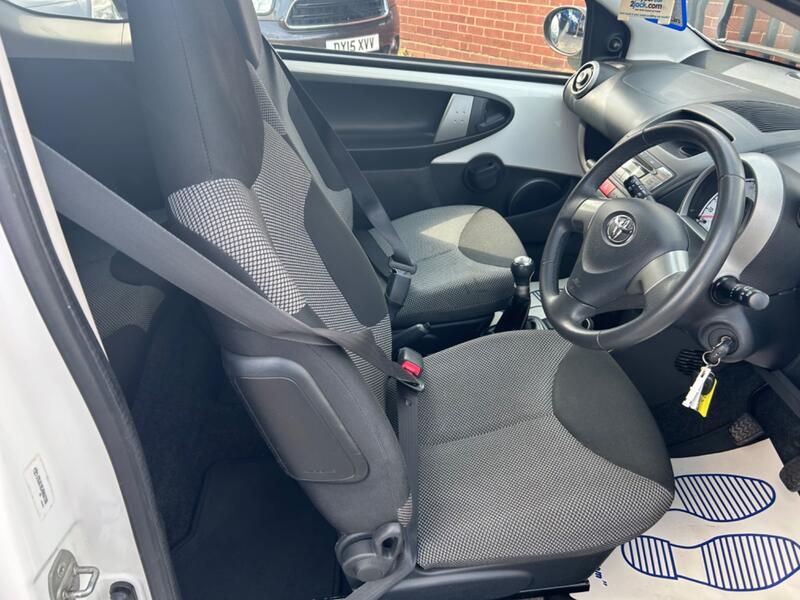 TOYOTA AYGO