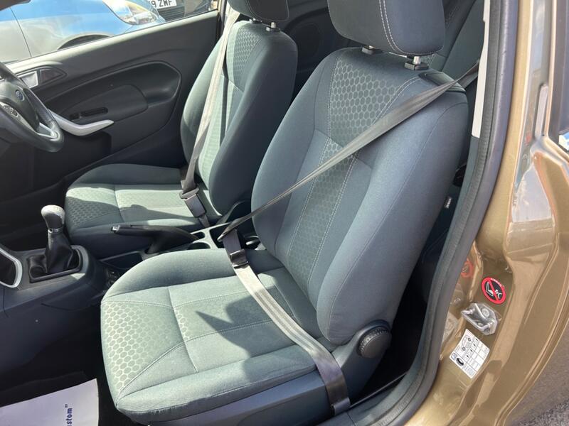 FORD FIESTA
