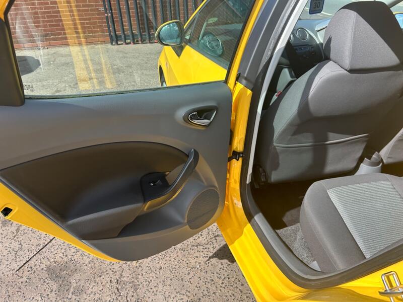SEAT IBIZA