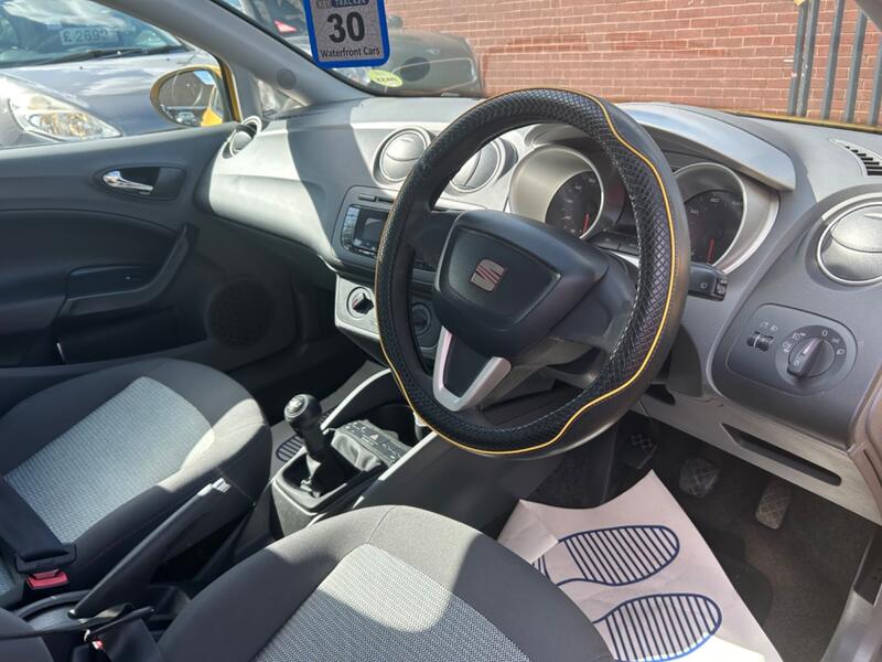 SEAT IBIZA