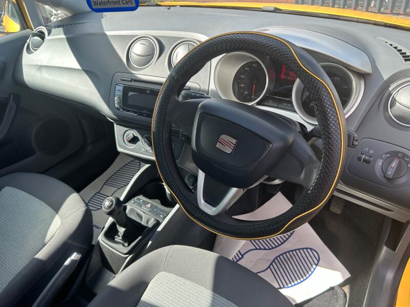 SEAT IBIZA