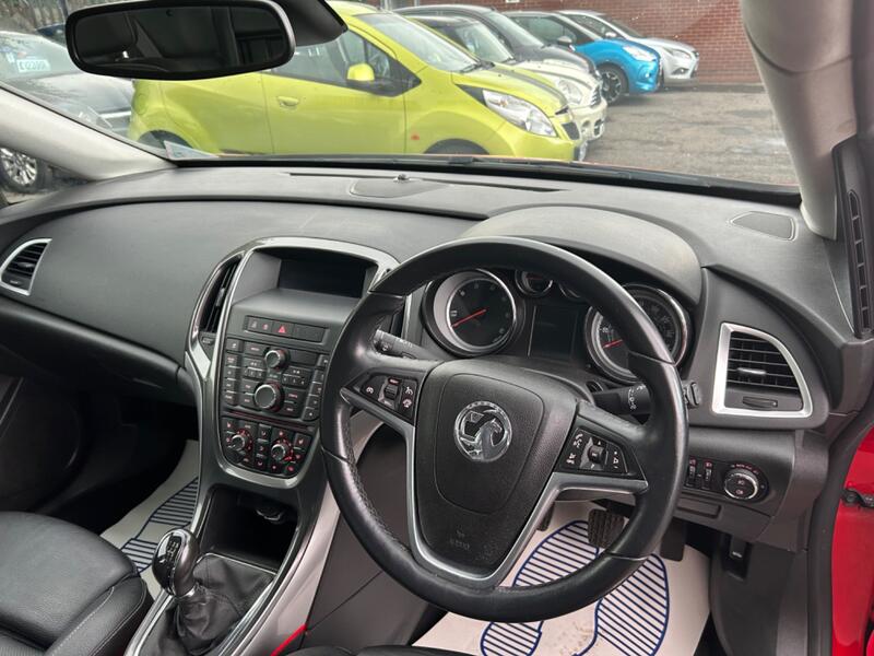 VAUXHALL ASTRA