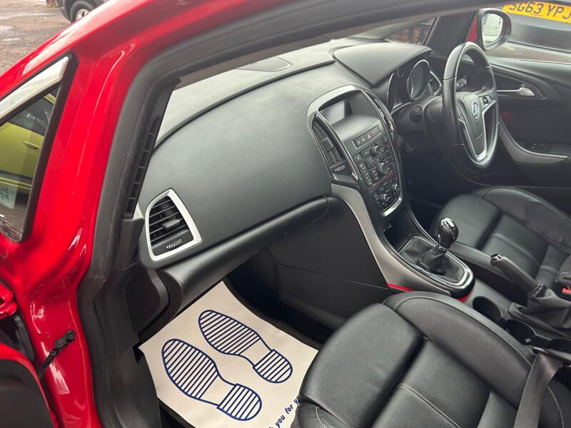 VAUXHALL ASTRA