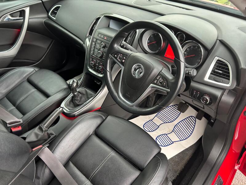 VAUXHALL ASTRA