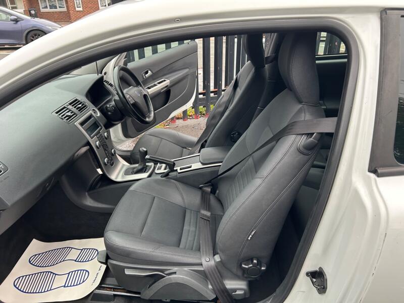 VOLVO C30