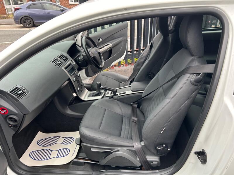 VOLVO C30