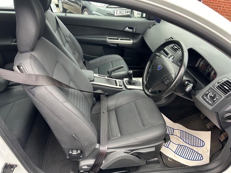 VOLVO C30