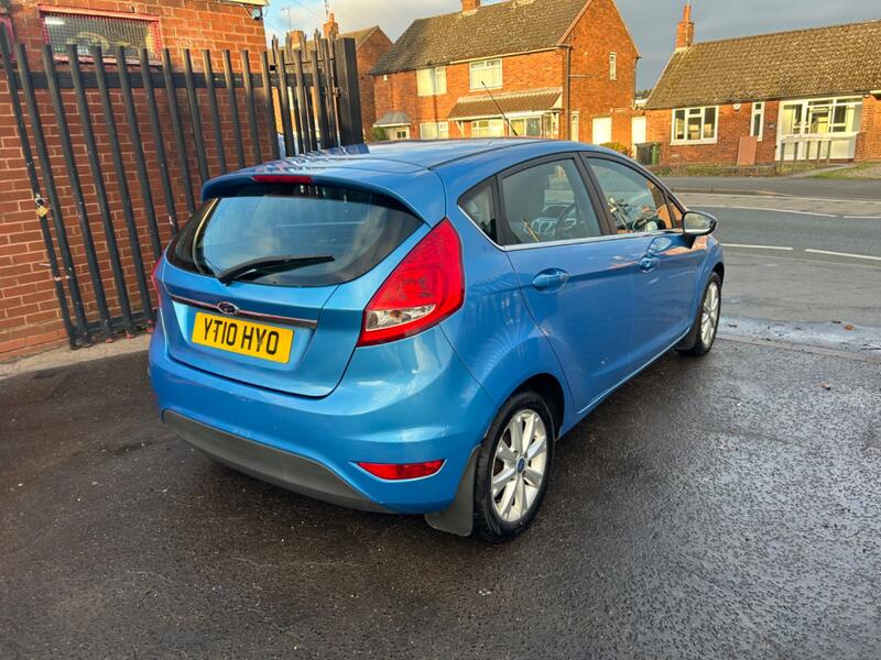 FORD FIESTA