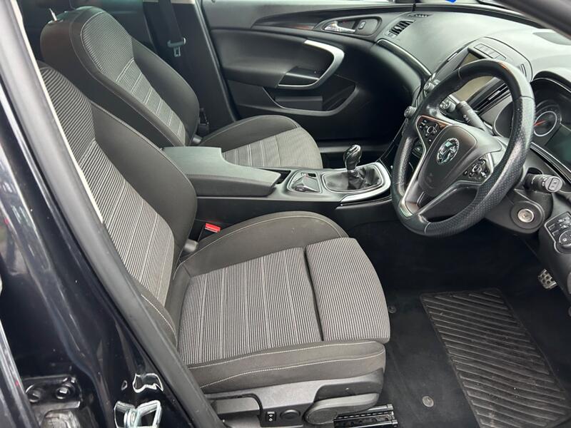 VAUXHALL INSIGNIA