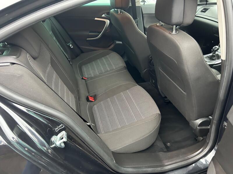 VAUXHALL INSIGNIA