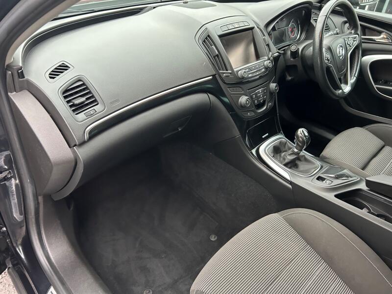 VAUXHALL INSIGNIA
